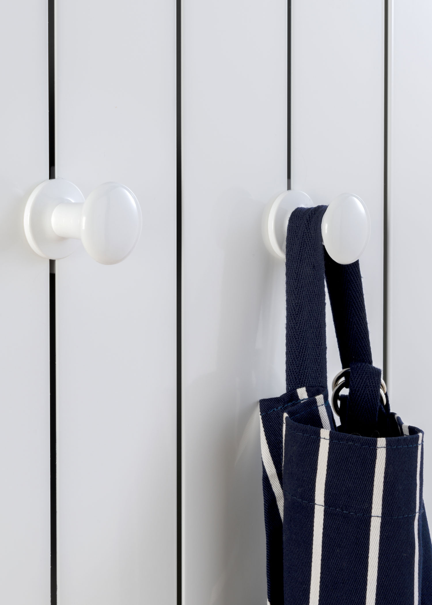 The Radiator Company AAHPEG01 Hanging Peg - White
