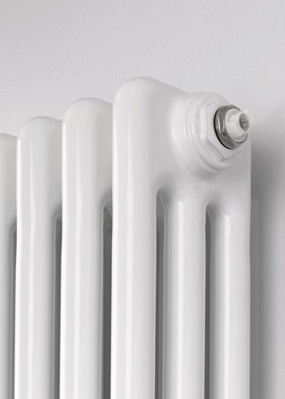 Rads 2 Rails 3 Column White Close Up