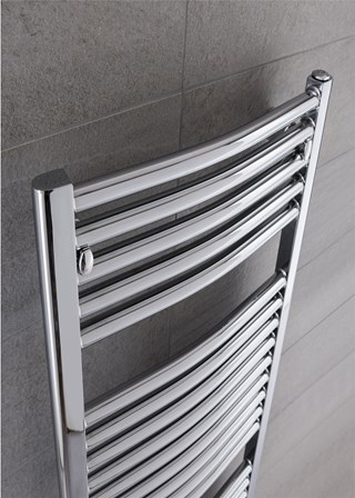 The Radiator Company Poppy Chrome Towel Rail - Detail