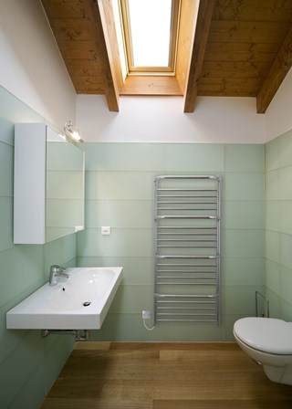 JIS Sussex Findon Electric Towel Rail