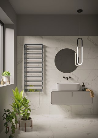 The Radiator Company Step Electric - Image shown in Black Chrome