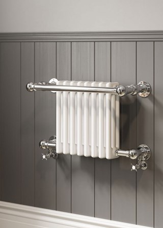 DQ Double Quick Ashill - Image shown in Chrome with White RAL9016 radiator insert.