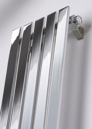 Ultraheat Linear Chrome Vertical Detail