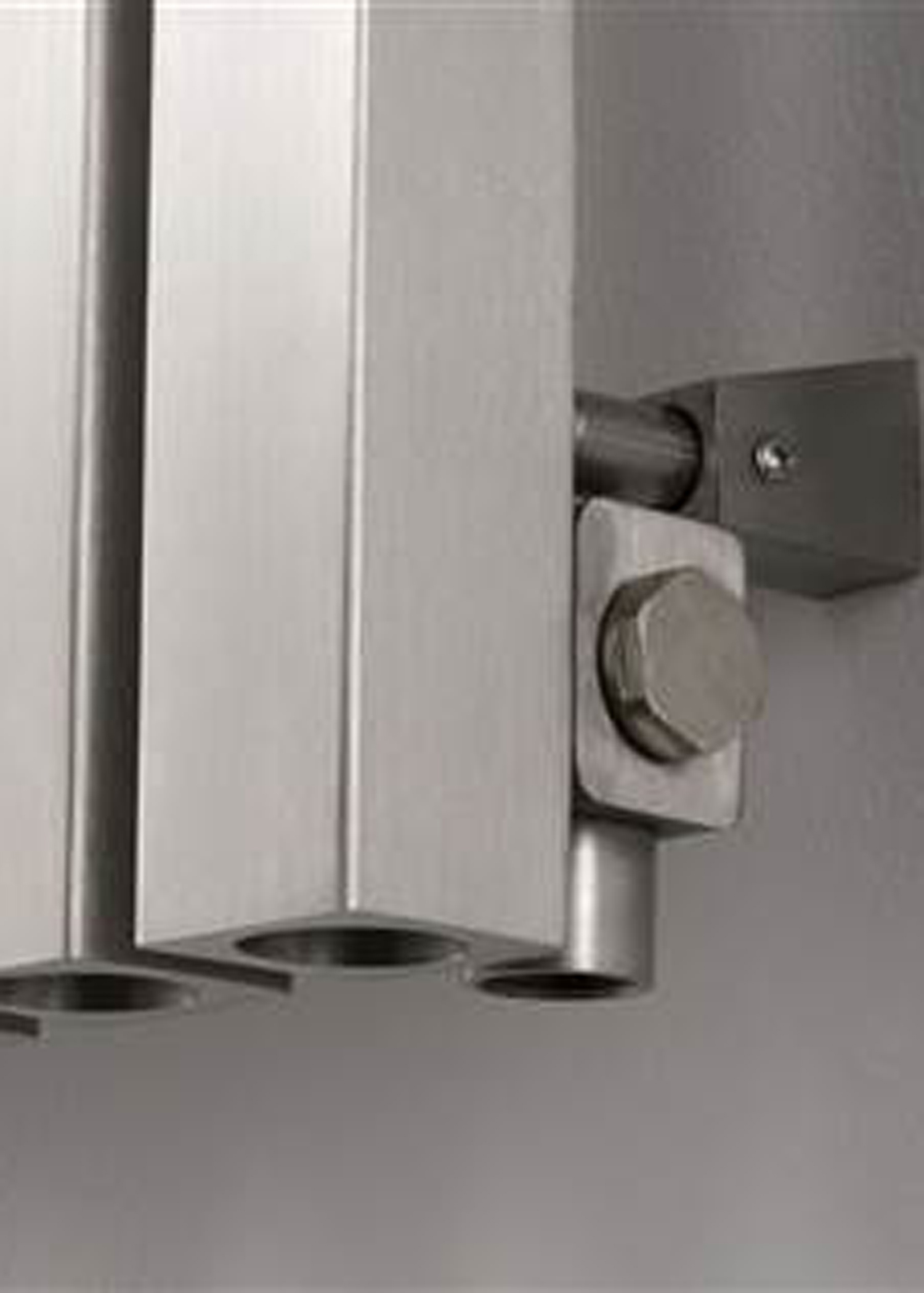 Aeon Dayla E - Brushed Stainless (Close Up)