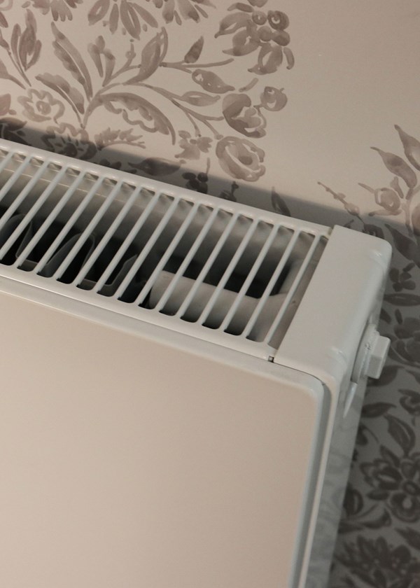 Ultraheat Planal PDS - White RAL9016 Close Up