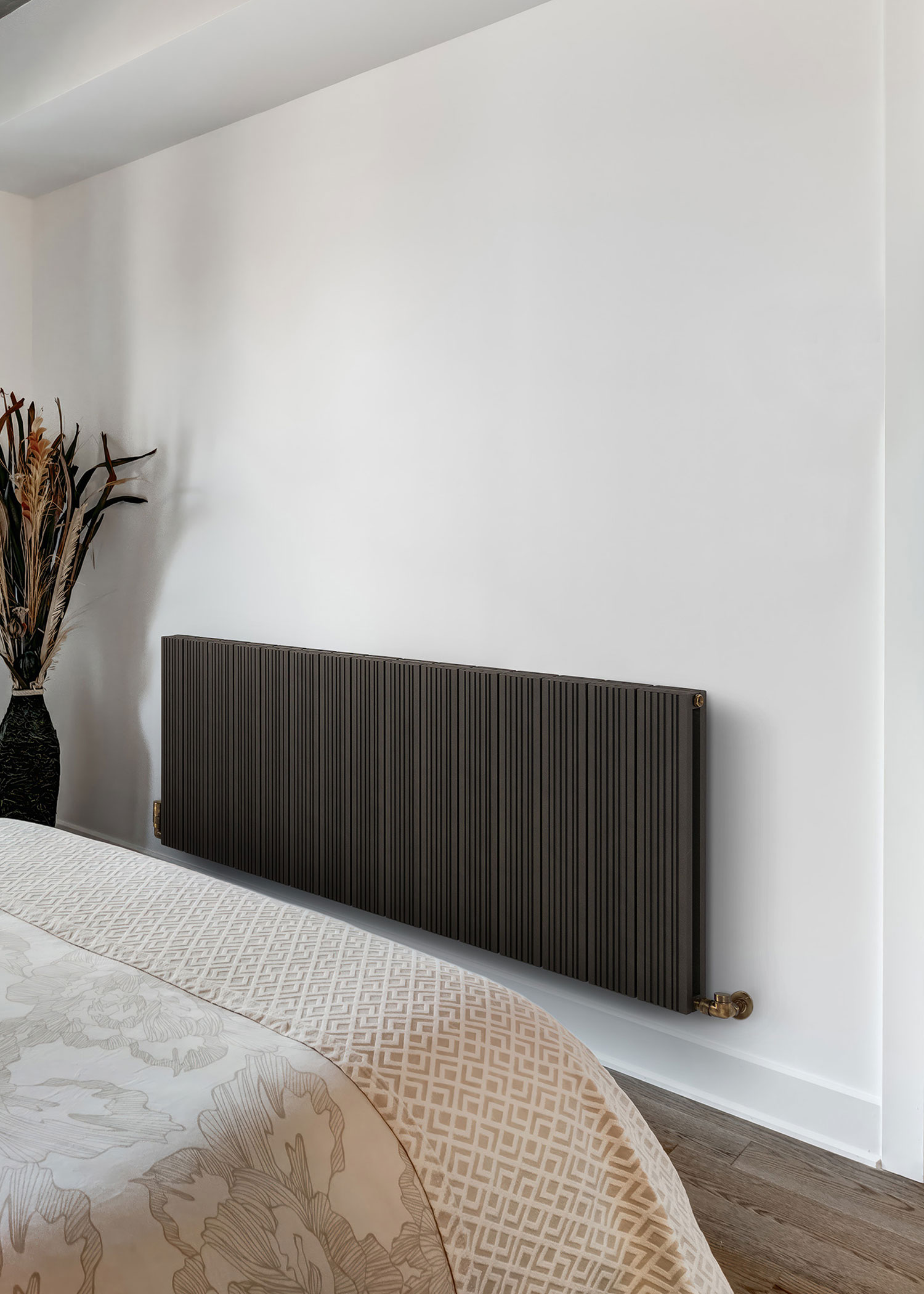 Duoline Horizontal finished in Dark Old Penny, Groove Side Showing