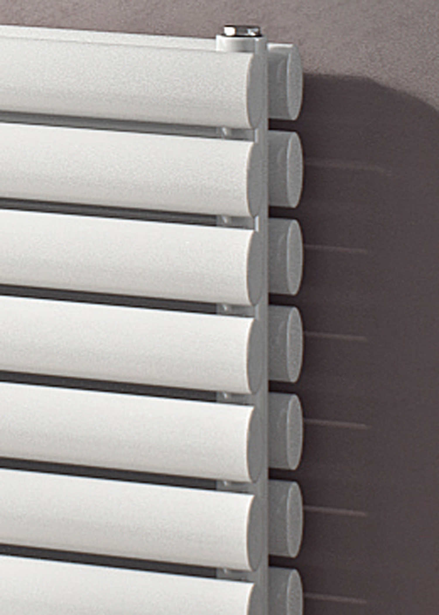 Eucotherm Nova Duo Horizontal Radiator - Anthracite Finish - Close Up / Detail