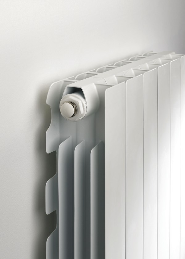 MHS Decoral 97 Horizontal Aluminium Radiator 557mm High - White