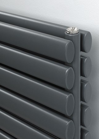 Rads 2 Rails Finsbury Double Horizontal - Anthracite (Close Up) Rads 2 Rails Finsbury Double Horizontal - Anthracite (Close Up)