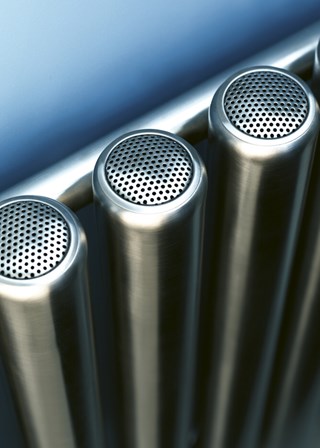 Eucotherm Vulkan Round Tube Vertical - Stainless Steel Detail Eucotherm Vulkan Round Tube Vertical - Stainless Steel Detail