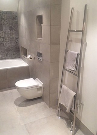 JIS Sussex Rye Tilting Electric Towel Rail