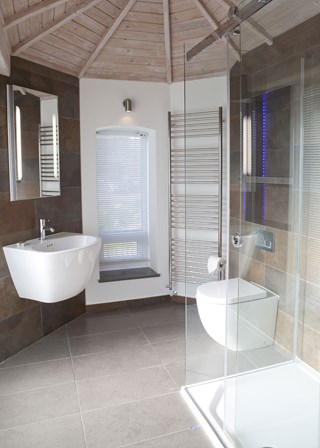 JIS Sussex Beacon Stainless Steel Heated Towel Rail