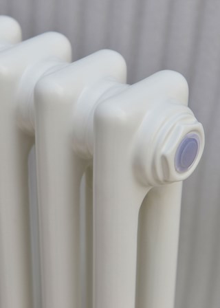 Ultraheat 2 Column - White RAL9016 close up