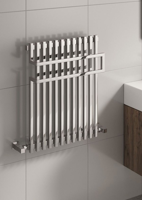 Reina Sori finished in Chrome - 650mm (H) x 500mm (W) Reina Sori finished in Chrome - 650mm (H) x 500mm (W)