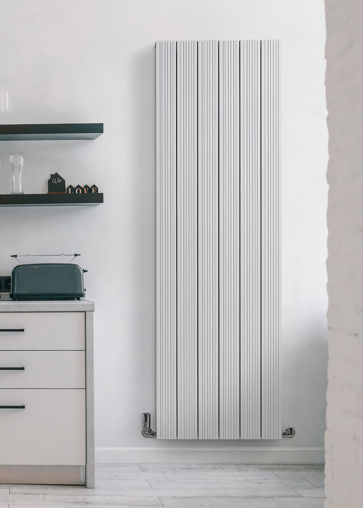 Duoline Vertical finished in White Texture, Groove Side Showing