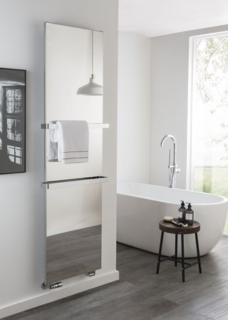 The Radiator Company Relax Bagno - Image shown in Polished Stainless