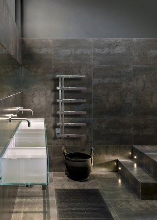 JIS Sussex Goodwood Electric Towel Rail