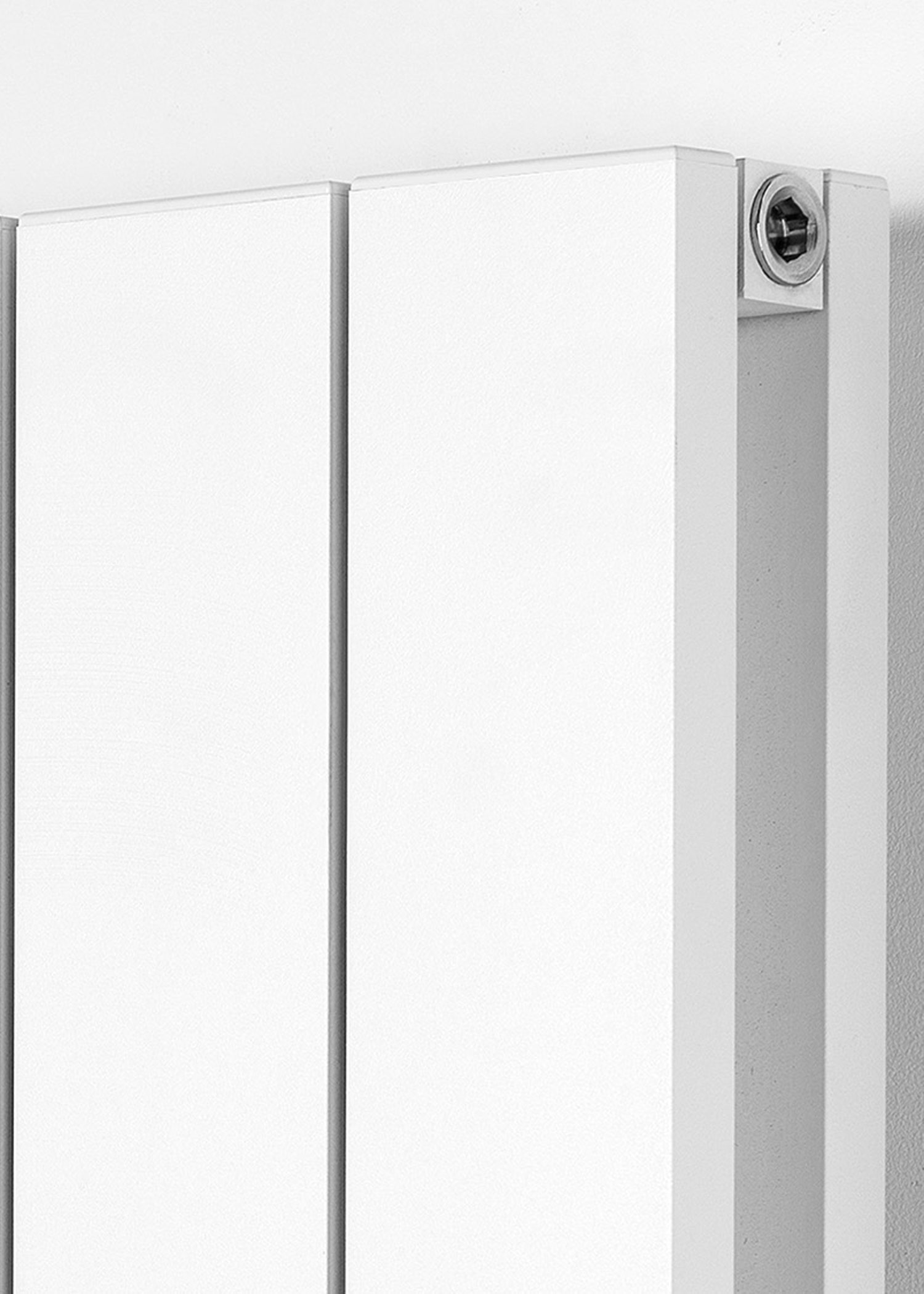 Duoline Horizontal finished in White Texture, Smooth Side Showing - Close-Up