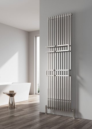 Reina Coredo Finished in Chrome - 1800mm (H) x 500mm (W)