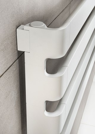 The Radiator Company BDO Step - White Pearl Detail