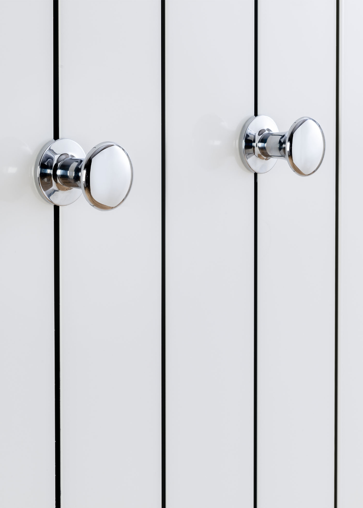 The Radiator Company AAHPEG01 Hanging Peg - Chrome